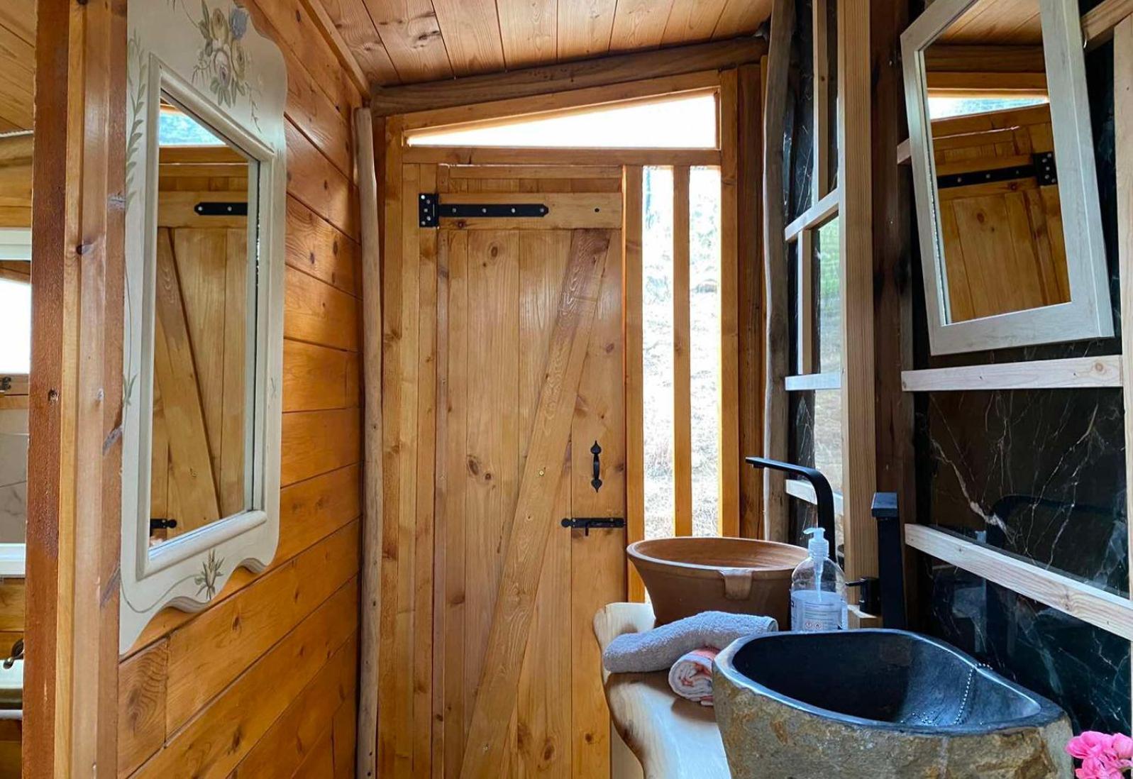 Wooden House At The Mountain-Private Guest House Paranimfoi Exterior photo